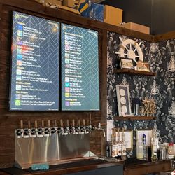 Twin Lights Brewing - Great beer selection