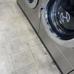 Luxe Laundries - Highland Park