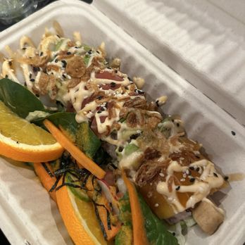 Sushi Vegan - 16. Awesome Roll - Vegan Near Me - Santa Monica, California Sushi Vegan - 16. Awesome Roll - Vegan Near Me - Santa Monica, California