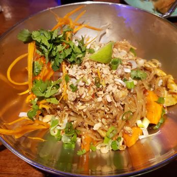 Pad Thai Cafe - Pad Thai with chicken - Thai Near Me - Murfreesboro, Tennessee Pad Thai Cafe - Pad Thai with chicken - Thai Near Me - Murfreesboro, Tennessee