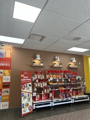 Red Ribbon Bakeshop by null
