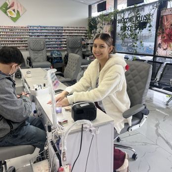 Lisa's Nail & Spa - Popular place for high school students. And affordable prices for the teenagers. - Nail Salons Near Me - Fresno, California Lisa's Nail & Spa - Popular place for high school students. And affordable prices for the teenagers. - Nail Salons Near Me - Fresno, California