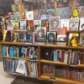 Inquiring Mind Bookstore & Cafe - Bookstores Near Me - Saugerties, New York