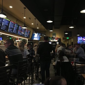 Uptown Kitchen + Taphouse - Gastropubs Near Me - Rogers, Arkansas