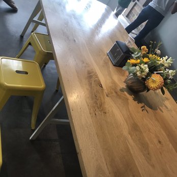 Eb & Bean - Seating area (1) - Ice Cream & Frozen Yogurt Near Me - Portland, Oregon