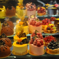 Schokoli - Hochwertige französiche Patisserie, Petit Gateau, Petit Fours, Macarons, aus eigener Herstellung
