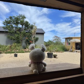 Mele Mele Bakery - Gazing out the lovely view - Bakeries Near Me - Waialua, Hawaii Mele Mele Bakery - Gazing out the lovely view - Bakeries Near Me - Waialua, Hawaii