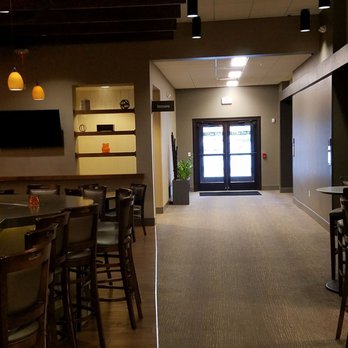 Bar West - a view of the dining area - Bars Near Me - West Allis, Wisconsin