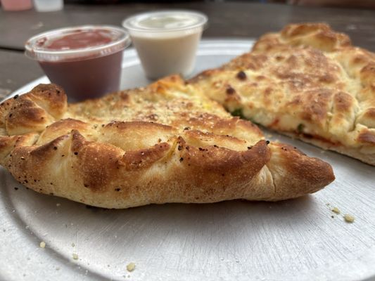 Aviator Pizza & Drafthouse by null