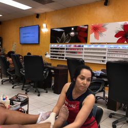 Star Nails - Ms. Ruby is the best!