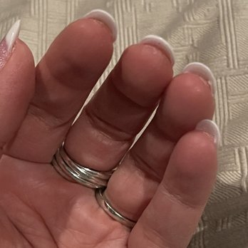 Europe Nails - Powder residue and glue on skin - Nail Salons Near Me - Pittsburgh, Pennsylvania
