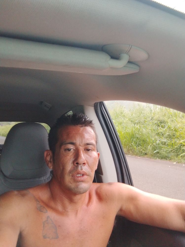 Slide of Pacific Isle Roofing