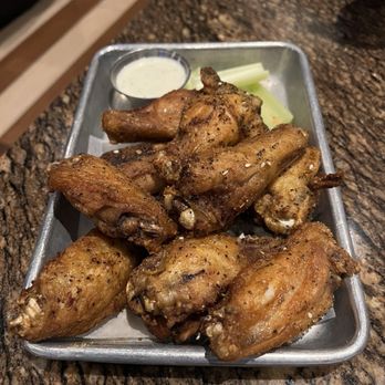 BJ's Restaurant & Brewhouse - Bone in wings - New American Near Me - Katy, Texas