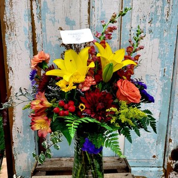 Primrose & Floral - Florists Near Me - Edgerton, Wisconsin Primrose & Floral - Florists Near Me - Edgerton, Wisconsin