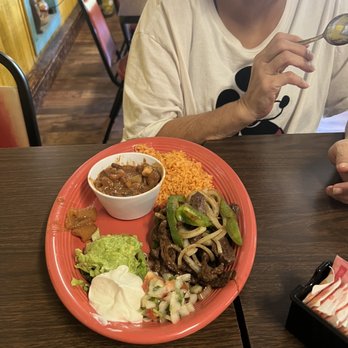 Fiesta's Tex Mex - Caddo Mills - Lunch fajitas - Mexican Near Me - Caddo Mills, Texas Fiesta's Tex Mex - Caddo Mills - Lunch fajitas - Mexican Near Me - Caddo Mills, Texas