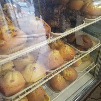 Bagelicious - Cinnamon raisin with veg. cream cheese - Bagels Near Me - Brooklyn, New York Bagelicious - Cinnamon raisin with veg. cream cheese - Bagels Near Me - Brooklyn, New York