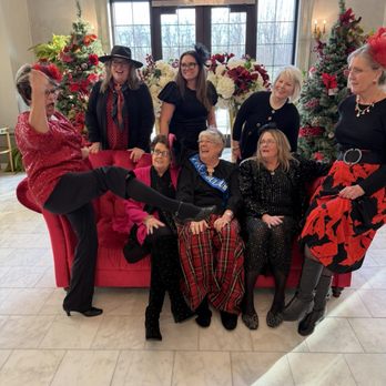 Chateau Des Fleurs - They took our pictures in the beautiful hall. - Venues & Event Spaces Near Me - Eagle, Idaho Chateau Des Fleurs - They took our pictures in the beautiful hall. - Venues & Event Spaces Near Me - Eagle, Idaho