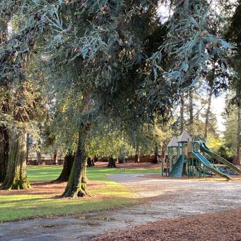 McKenzie Park - Parks Near Me - Los Altos, California