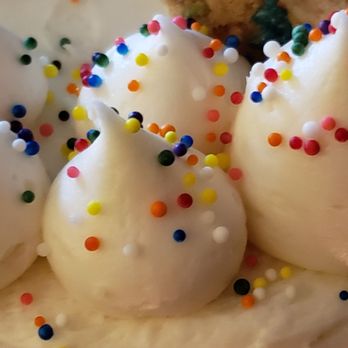 The Hungry Hero Dessert - Yum - Desserts Near Me - Sherwood, Oregon