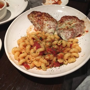 Carrabba's Italian Grill - Chicken parmigiana and caviatti - Italian Near Me - Cincinnati, Ohio Carrabba's Italian Grill - Chicken parmigiana and caviatti - Italian Near Me - Cincinnati, Ohio