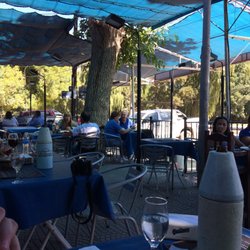 El Rancho Parrillada - The outdoor seating area