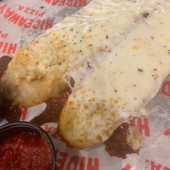 Hideaway Pizza - The appetizer cheese bread - Pizza Near Me - Owasso, Oklahoma