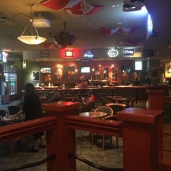 Checkers Bar & Grill - Lots of seats