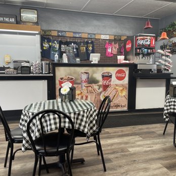 The Sandwich Factory - the interior of the restaurant - Sandwiches Near Me - Conyers, Georgia The Sandwich Factory - the interior of the restaurant - Sandwiches Near Me - Conyers, Georgia