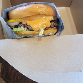 Chi Tea - Chi Tea Classic Burger - Chicken Shop Near Me - Frisco, Texas Chi Tea - Chi Tea Classic Burger - Chicken Shop Near Me - Frisco, Texas