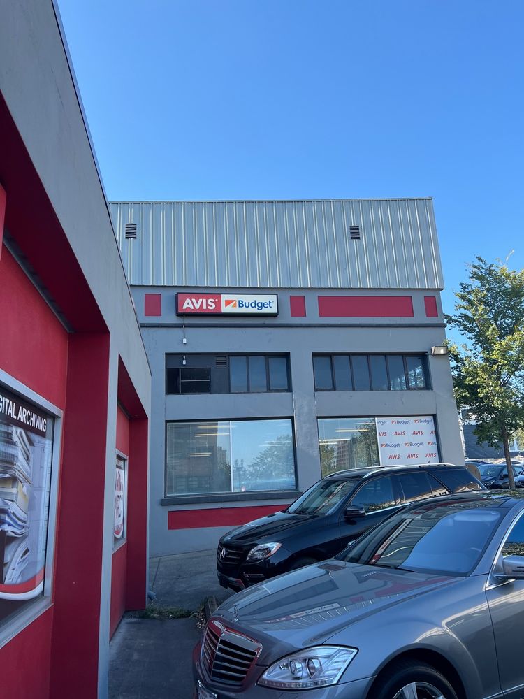 AVIS Updated October 2024 30 Reviews 632 Broadway,