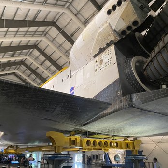 Space Shuttle Endeavour - Museums Near Me - Los Angeles, California