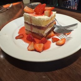 Strawberry & Cream Shortcake Strawberry & Cream Shortcake