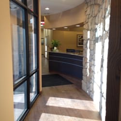 Chest & Sleep Medicine Associates - Hallway looking at main entry & front desk
