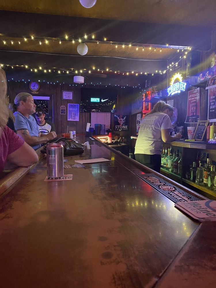 Sundowner Bar & Grill