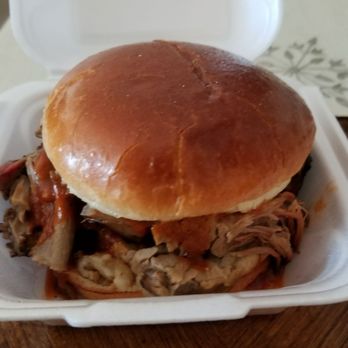 Porky's BBQ - Brisket - Barbeque Near Me - Arlington Heights, Illinois