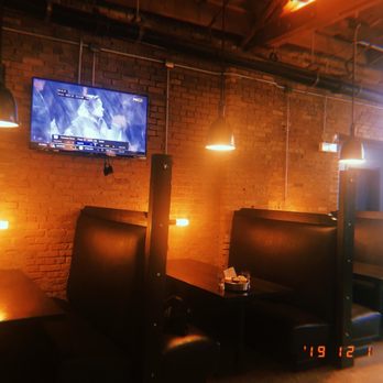 Midwest Coast Brewing - Booths with outlets for charging! - Breweries Near Me - Chicago, Illinois