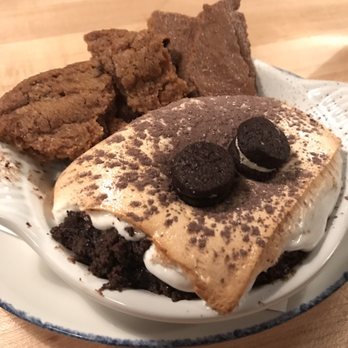 Giant - Smorgasbord dessert- chocolate deliciousness - New American Near Me - Chicago, Illinois Giant - Smorgasbord dessert- chocolate deliciousness - New American Near Me - Chicago, Illinois