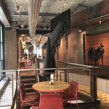 Nando's - Inside - Chicken Shop Near Me - London, XGL Nando's - Inside - Chicken Shop Near Me - London, XGL
