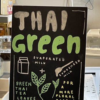 GoCha Tea and Beverages - a sign for tea and green tea - Bubble Tea Near Me - Gladstone, Missouri