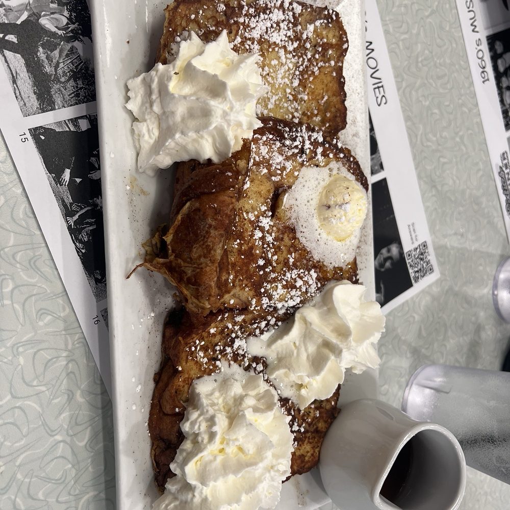 Laverne & Swirly Cinnamon Swirl French Toast Laverne & Swirly Cinnamon Swirl French Toast