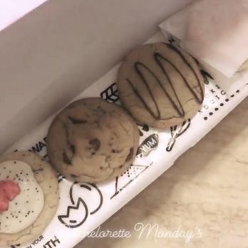 Crumbl - Gilbert - Bakeries Near Me - Gilbert, Arizona