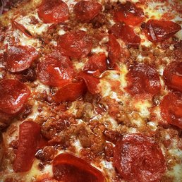 Tres Amigos Pizzas
