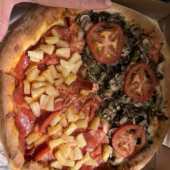 Old Chicago Pizza - Medium pizza! Yumm - Pizza Near Me - Petaluma, California Old Chicago Pizza - Medium pizza! Yumm - Pizza Near Me - Petaluma, California