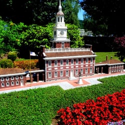 Minimundus - and Philadelphia's Independence Hall is here.....