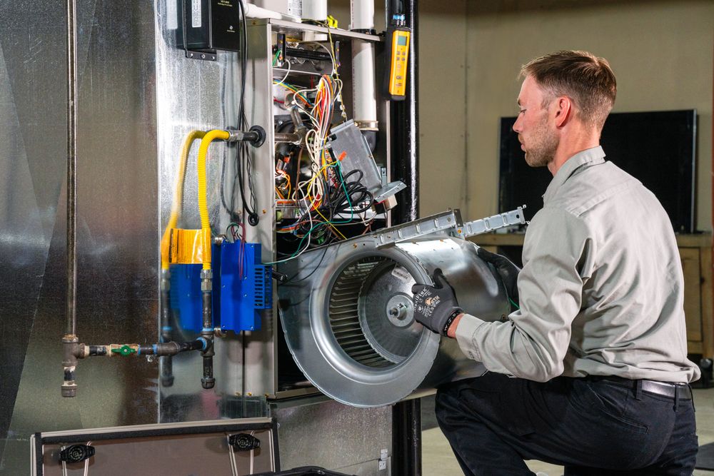 Slide of M and M Heating & Cooling, Plumbing & Electrical