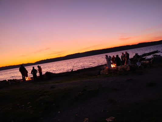 Lighthouse Park by null