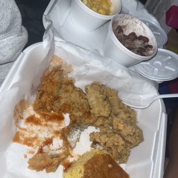 Sal's Gumbo Shack - Catfish, corn bread, Mac and cheese, red beans and rice - Seafood Near Me - Long Beach, California
