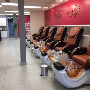 Blooming Spa & Nails - Nail Salons Near Me - Berlin, Connecticut