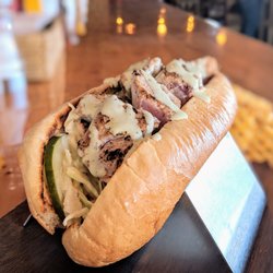 BROS Burgers & Shakes - Tuna Po'Boy