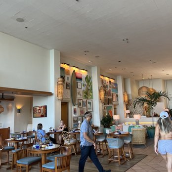 Hau Tree - great ambiance inside the lobby - Seafood Near Me - Honolulu, Hawaii Hau Tree - great ambiance inside the lobby - Seafood Near Me - Honolulu, Hawaii